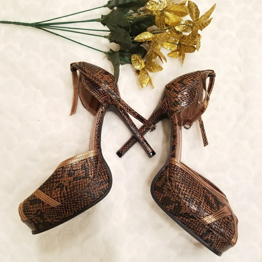 Shoedazzle open toe heels shoes